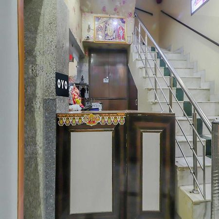 Oyo Flagship 81569 The Red Rose Inn 新德里 外观 照片